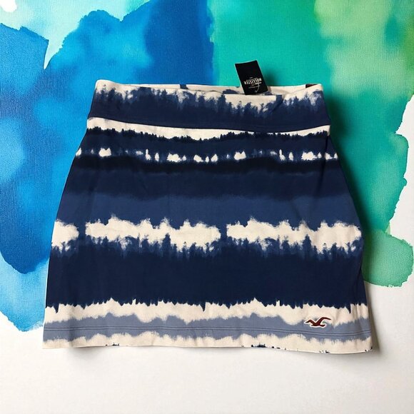 HOLLISTER Blue White Patterned Mini Skirt Size Small NEW NWT - Picture 1 of 8